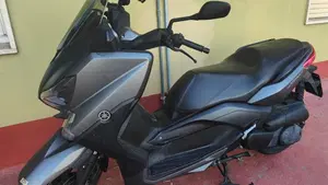 Yamaha X-Max 250 (2014 - 16)  (2)