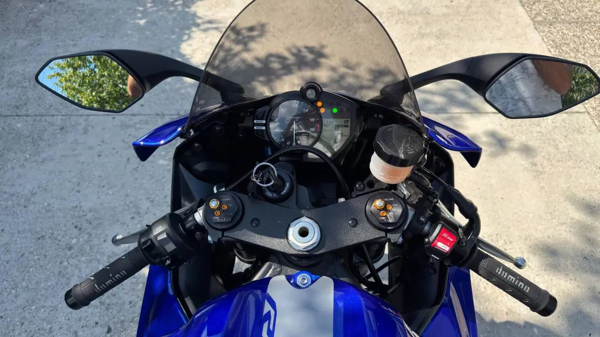 Yamaha YZF R6 (2017 - 20)  (3)