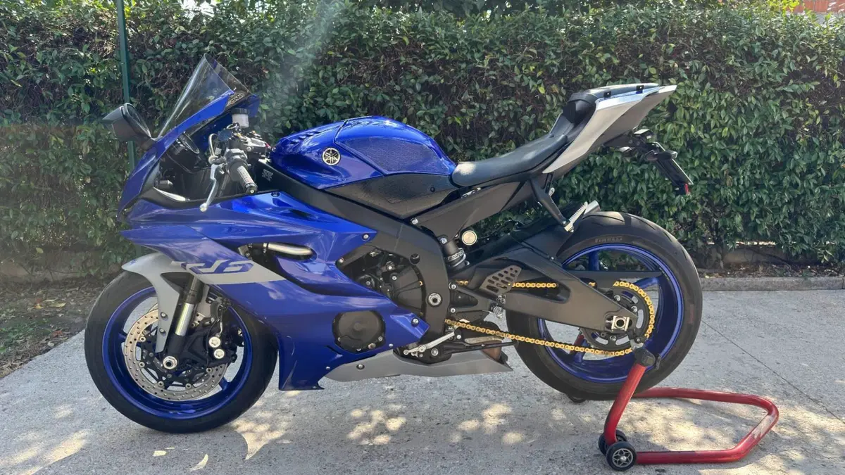 Yamaha YZF R6 (2017 - 20)  (4)