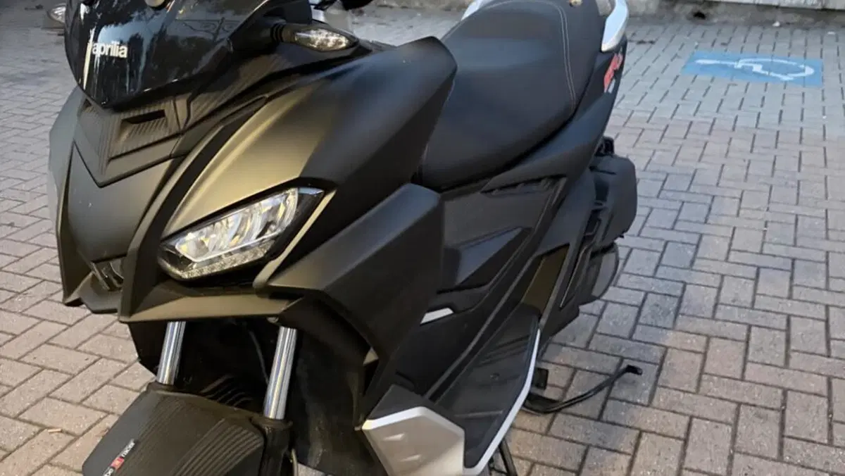 Aprilia SR GT 200 (2022 - 24)  (3)