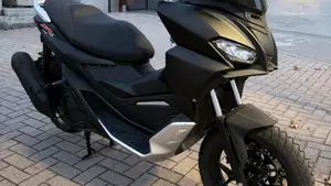 Aprilia SR GT 200 (2022 - 24)  (4)