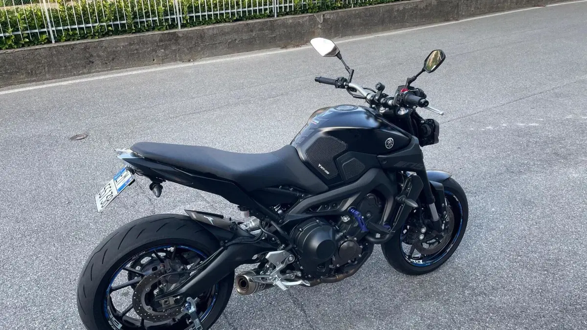 Yamaha MT-09 (2017 - 20)  (4)