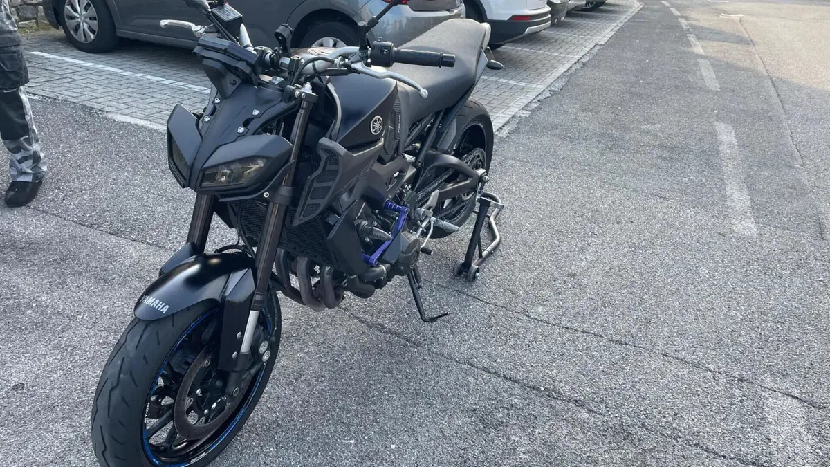 Yamaha MT-09 (2017 - 20)  (5)