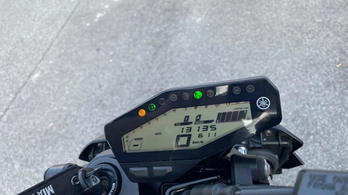 Yamaha MT-09 (2017 - 20)  (6)