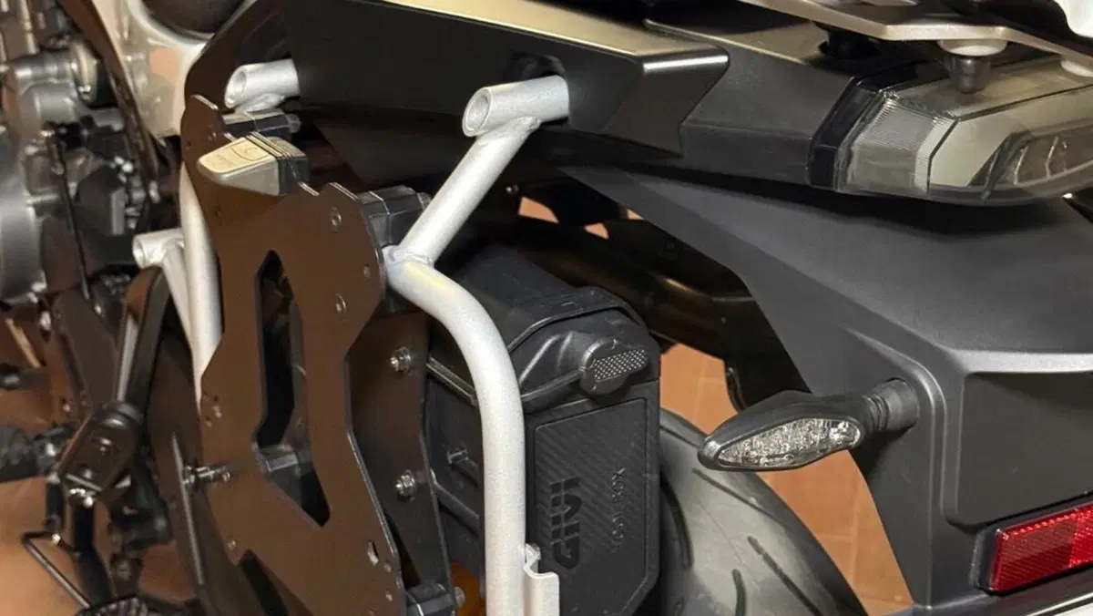 CFMOTO 800MT Explore (2023 - 26)  (19)