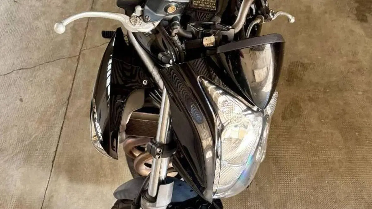 Kawasaki ER-6N (2009 - 11)  (14)