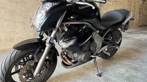 Kawasaki ER-6N (2009 - 11)  (4)