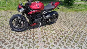 Triumph Street Triple 765 RS (2023 - 26)  (2)