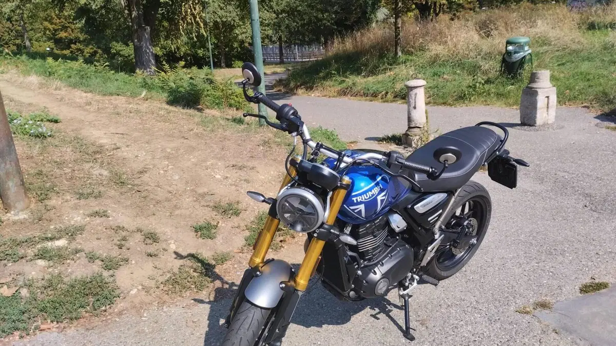 Triumph Speed 400 (2024 - 26)  (2)