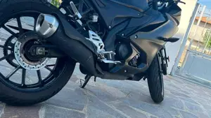 Yamaha YZF R125 (2023 - 26)  (2)