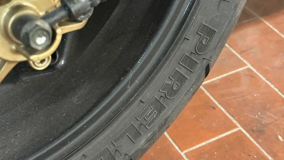 Suzuki GSX R 600 (2004 - 05)  (14)