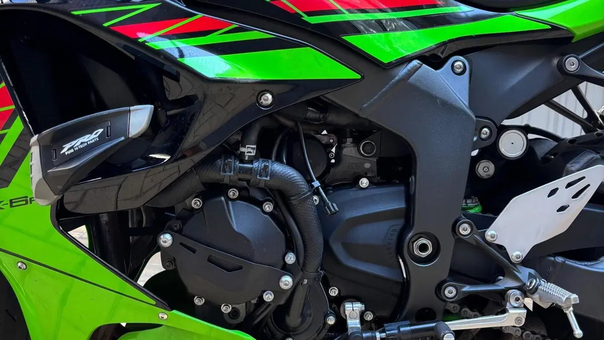 Kawasaki Ninja 636 ZX-6R (2024 - 26)  (7)