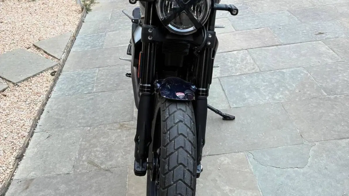 Ducati Scrambler 800 Nightshift (2025 - 26)  (5)