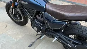 Ducati Scrambler 800 Nightshift (2025 - 26)  (6)