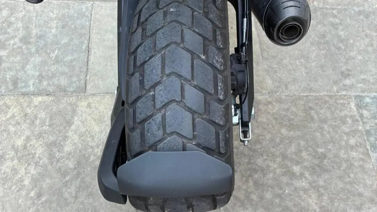 Ducati Scrambler 800 Nightshift (2025 - 26)  (8)
