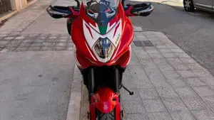 MV Agusta Turismo Veloce 800 RC SCS (2022 - 26) 