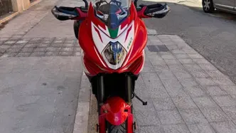 MV Agusta Turismo Veloce 800 RC SCS (2022 - 26) usata