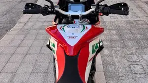 MV Agusta Turismo Veloce 800 RC SCS (2022 - 26)  (8)