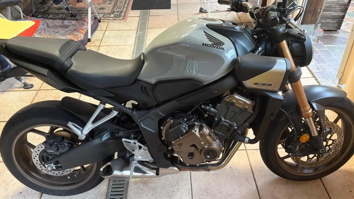 Honda CB 650 R (2024 - 25)  (3)