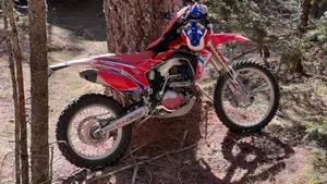 Honda CRF 450R (2014)  (2)