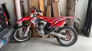 Honda CRF 450R (2014) 