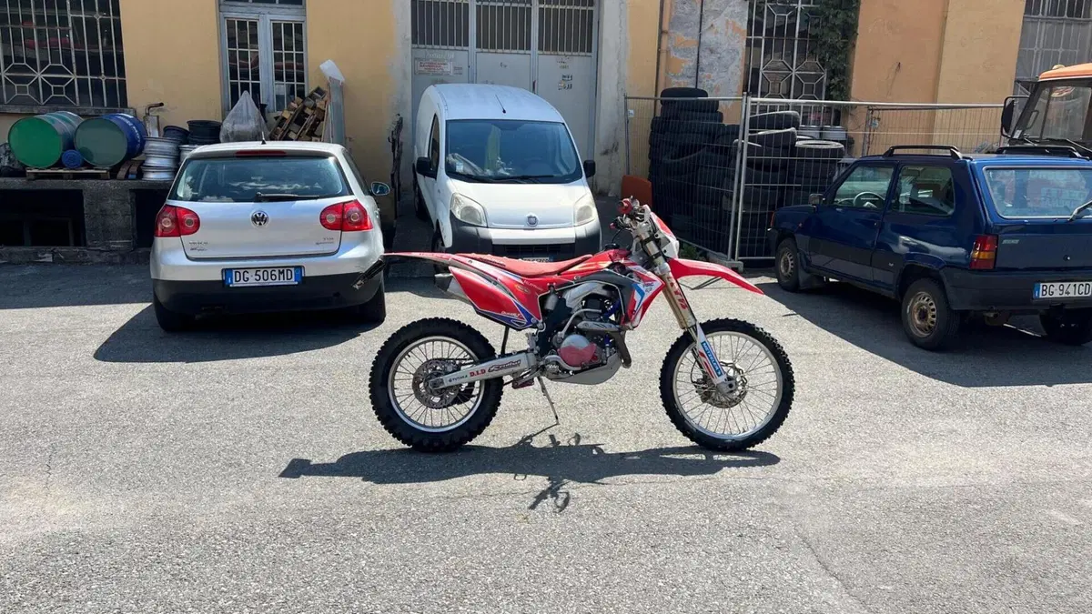 Honda CRF 450R (2014)  (4)