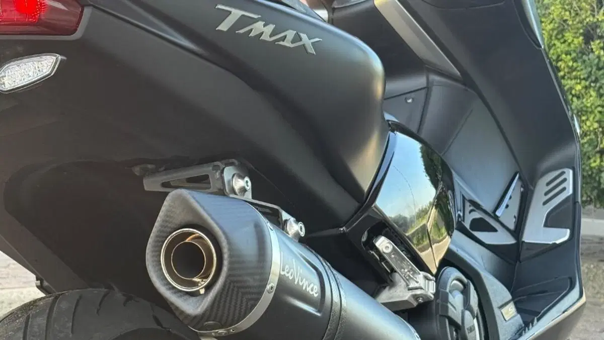 Yamaha T-Max 530 SX Sport Edition (2018 - 19)  (2)