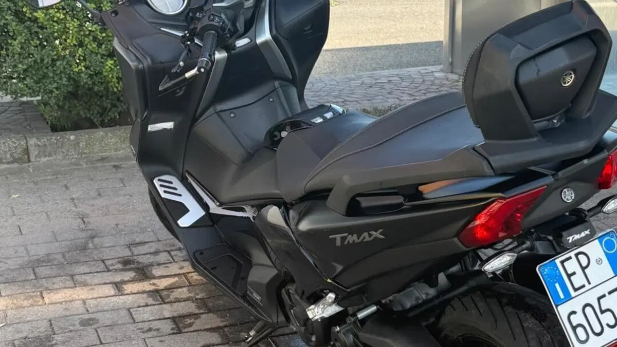 Yamaha T-Max 530 SX Sport Edition (2018 - 19)  (3)