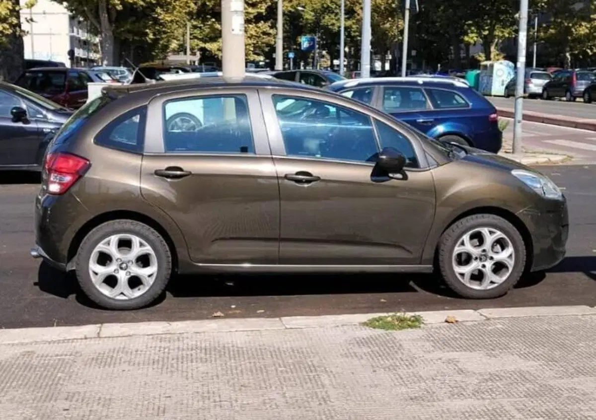 Citroen C3 1.1 Seduction Limited (2)