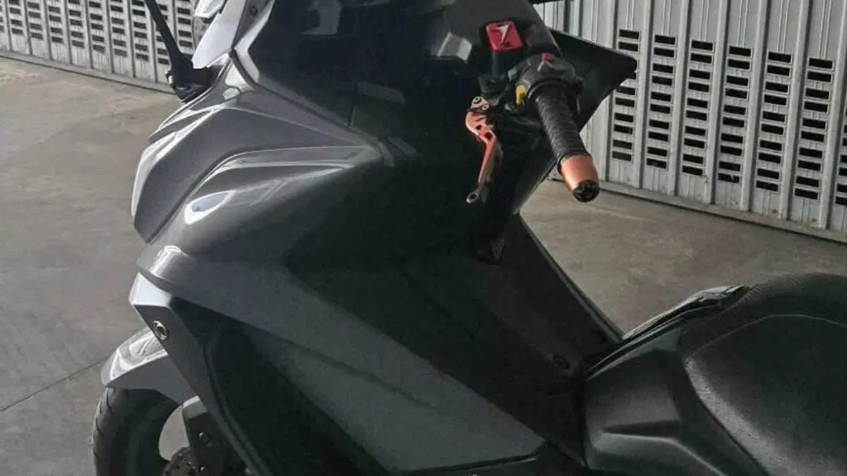 Kymco AK 550 (2020)  (3)