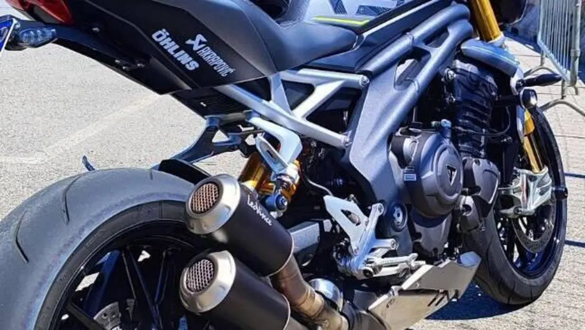 Triumph Speed Triple 1200 RS (2021 - 24)  (2)