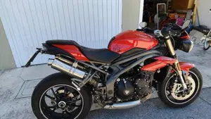 Triumph Speed Triple 1050 S ABS (2016 - 17)  (7)