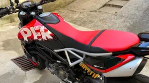Ducati Hypermotard 950 RVE (2022 - 25)  (2)