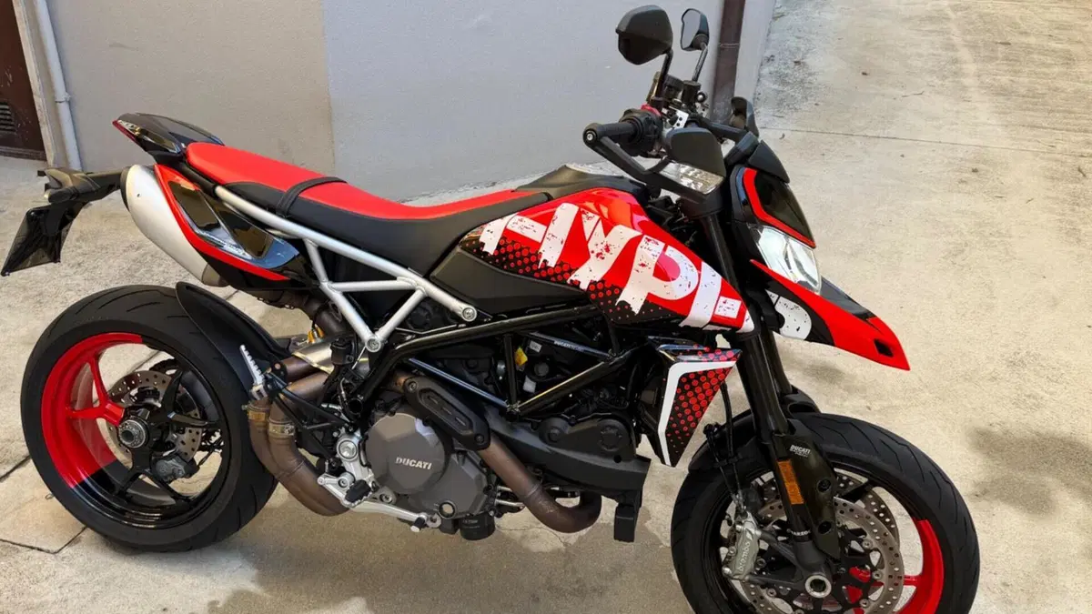 Ducati Hypermotard 950 RVE (2022 - 25)  (5)