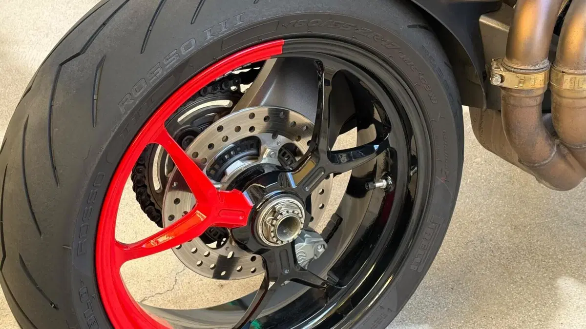 Ducati Hypermotard 950 RVE (2022 - 25)  (9)