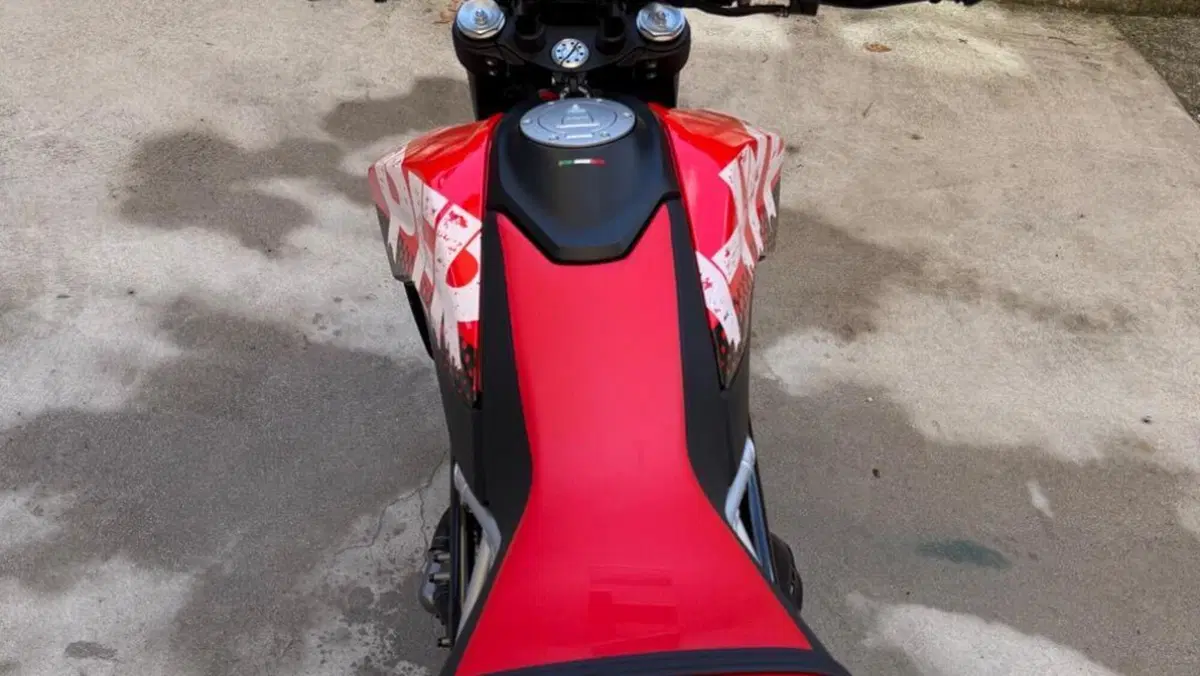 Ducati Hypermotard 950 RVE (2022 - 25)  (11)