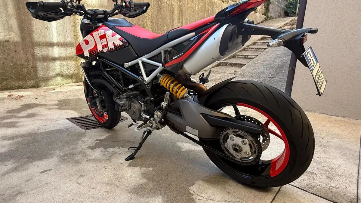 Ducati Hypermotard 950 RVE (2022 - 25)  (13)