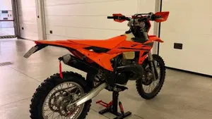 KTM 300 EXC (2025)  (4)