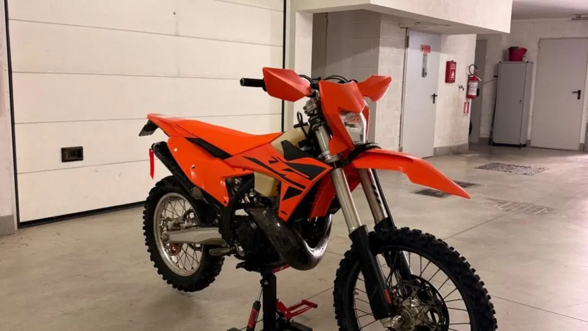 KTM 300 EXC (2025)  (5)
