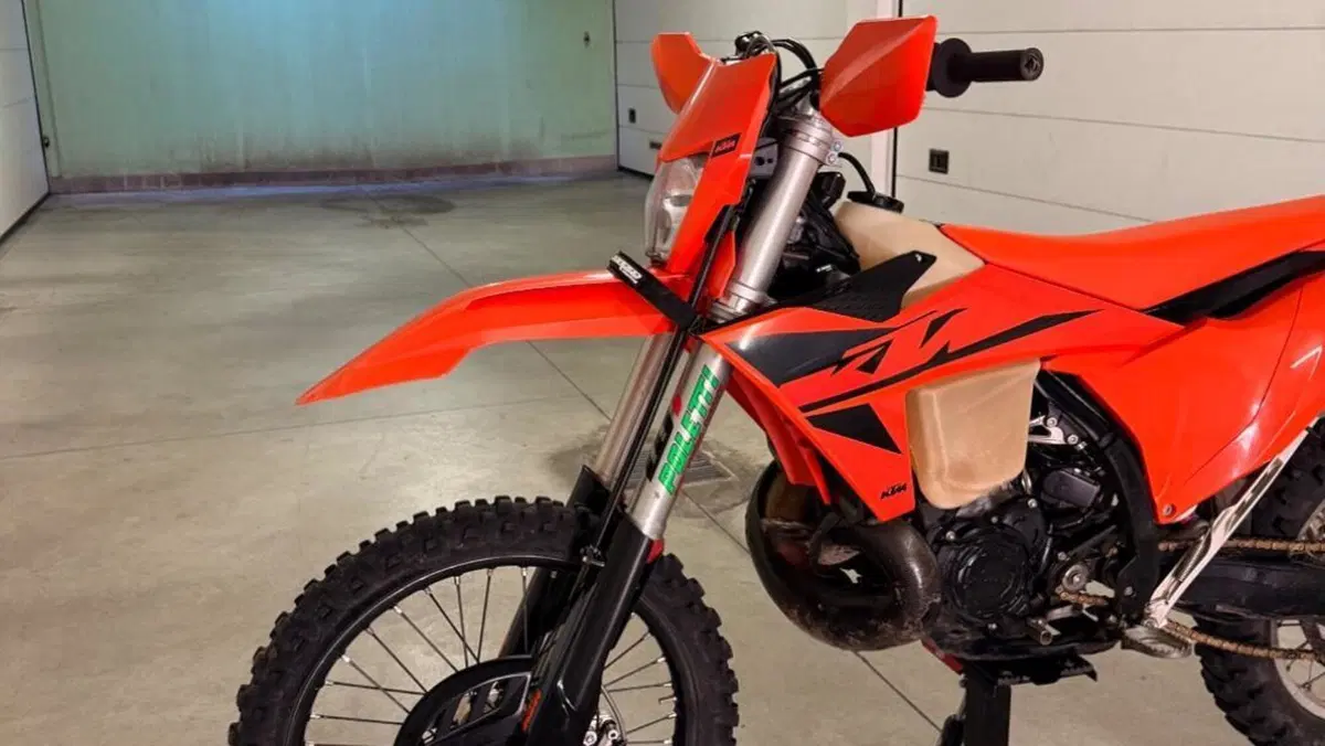 KTM 300 EXC (2025)  (9)