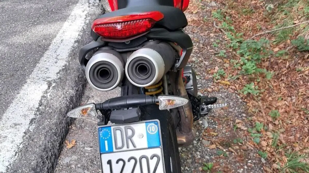 Ducati Hypermotard 796 (2012)  (3)