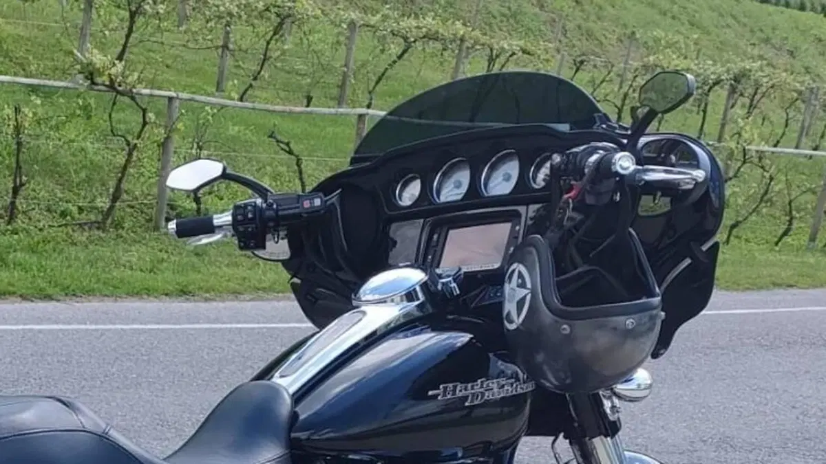 Harley-Davidson 107 Street Glide Special (2017 - 19) - FLHXS  (12)