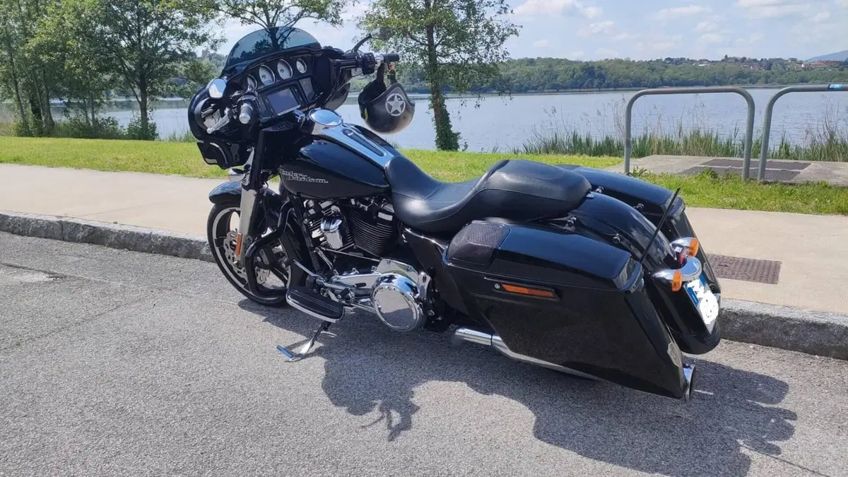 Harley-Davidson 107 Street Glide Special (2017 - 19) - FLHXS  (14)