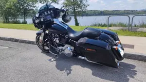 Harley-Davidson 107 Street Glide Special (2017 - 19) - FLHXS  (14)