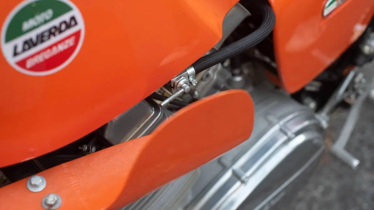 Laverda   (10)