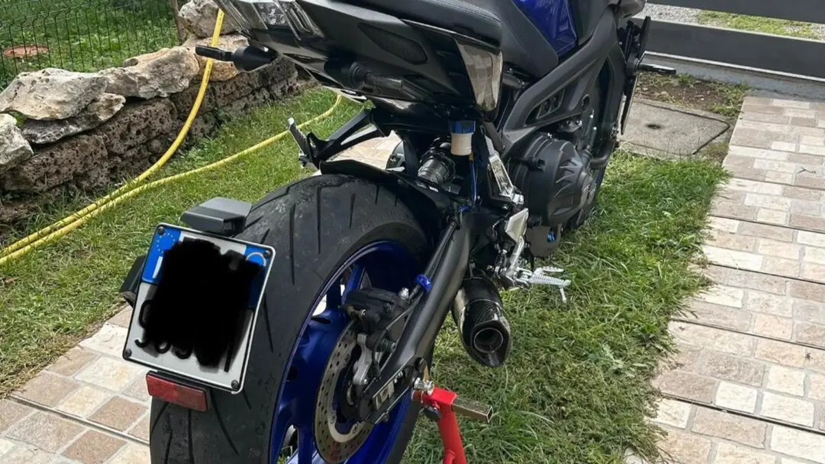Yamaha MT-09 (2017 - 20)  (5)