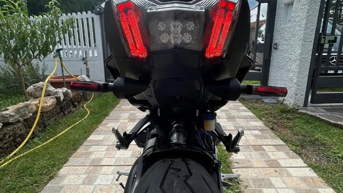Yamaha MT-09 (2017 - 20)  (11)