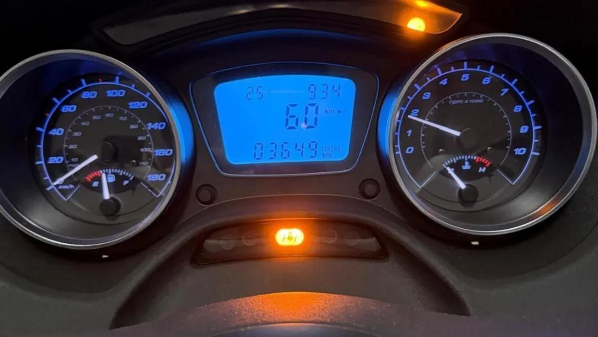 Piaggio Mp3 350 ie ABS (2020)  (6)
