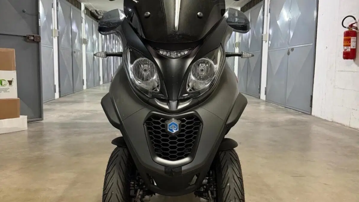 Piaggio Mp3 350 ie ABS (2020)  (10)