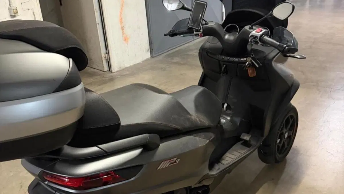 Piaggio Mp3 350 ie ABS (2020)  (16)